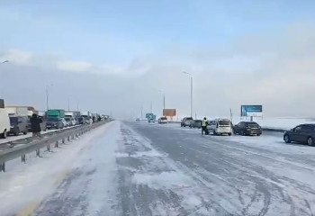 Ақмола облысында 400-ден астам көлік кептелісте тұр