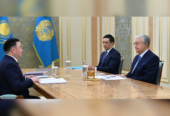 Токаев принял председателя Верховного суда Асламбека Мергалиева