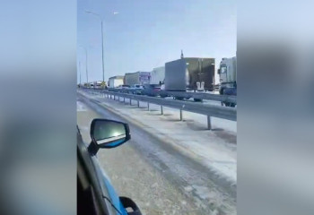 Метель в Карагандинской области: более 5 тысяч человек застряли в снежном плену на трассах