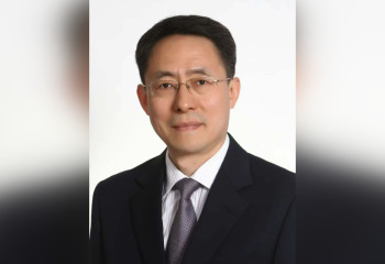 Экономика Китая продолжает придавать новый импульс мировому развитию - Посол КНР в РК