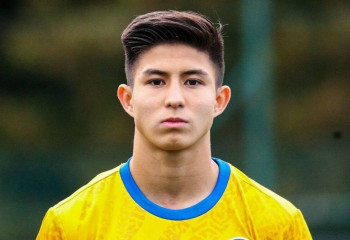 «Челси» ойыншысы атанған Дастан Сәтпаев туралы не білеміз