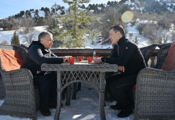 Өзбекстан мен Қырғызстан президенттері бейресми кездесу өткізді