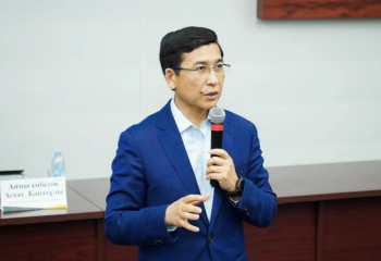 Аймағамбетов МӘМС жүйесін жақсартудың ерекше әдісін ұсынды