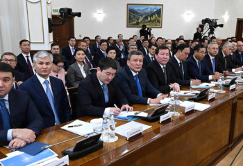 Тоқаев қазіргі таңдағы басты мәселелер туралы айтты