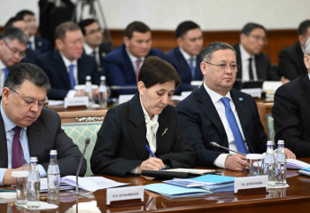 Президент поручил распространить опыт ваучерного финансирования на сферу среднего образования