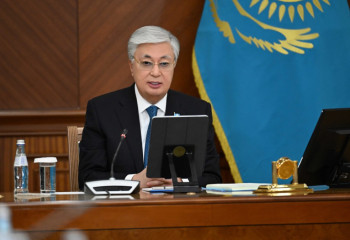 «Заң мен тәртіп»: Тоқаев Қазақстанға лақап ат қоятын депутаттар мен шоумендер туралы айтты