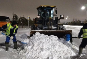 Астанадан бір түнде 44 мың текше метрден астам қар шығарылды