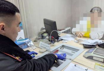 В Караганде ювелир вместо ремонта золотых изделий закладывал их в ломбард: обмануто не менее 30 женщин