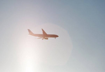 Жолаушылар мінген ұшақ апатқа ұшырады: қаза тапқандар бар