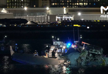 Пассажирский самолёт столкнулся с военным вертолётом и рухнул в море: трагедия с дестяками жертв в Вашингтоне