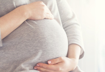 Сенатор жас қыздардың жүктілігі 1,5 есе көбейгенін айтты