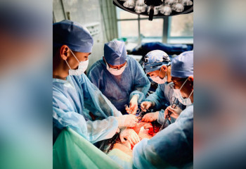 73-летнему казахстанцу сделали операцию стоимостью 1,3 млн тенге за счет ОСМС