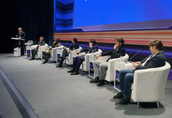 На Digital Almaty 2025 обсудили риски и возможности искусственного интеллекта