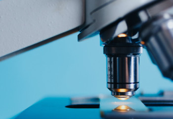 Босанған әйел АИТВ жұқтырған: донорлардың сараптама нәтижесі анықталды