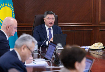 Нужно законодательно проработать ускоренный выкуп земель - Олжас Бектенов о строительстве дорог в Казахстане