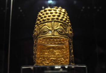 Задержаны подозреваемые в похищении древнего шлема из килограмма чистого золота