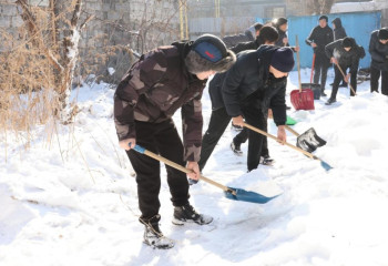 В Жетысу в рамках программы «Таза Қазақстан» прошло благотворительное мероприятие