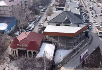 Шымкентте заңсыз салынған нысандар бұзылып жатыр