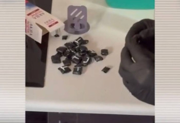 Алматы тұрғынының АҚШ-тан келген мармелад үшін басы дауға қалды