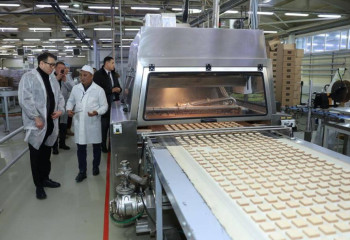 Арман Шаккалиев предложил вывести продукцию отечественной кондитерской фабрики на рынок Ирана