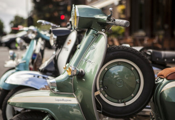 Мопед ресми түрде көлікке теңестіріледі: астаналықтар нені білуі керек