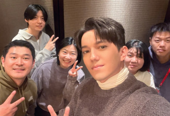 Поклонники Димаша Кудайбергена со всего мира исполнили песню на казахском языке