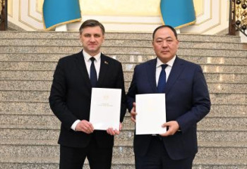 Беларусьтің жаңа елшісі сенім грамоталарының көшірмелерін табыстады