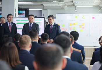 Kazakhstan launches educational project “School of Akims”
