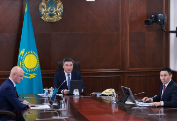 Kazakh PM holds meeting of Samruk-Kazyna Board of Directors