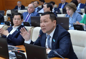 Балық басынан шірімеуі үшін реформа соттан басталуы тиіс – Абзал Құспан