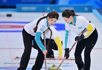 Казахстанские керлингистки с разгромом победили Катар на Азиатских играх