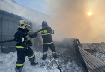 В Астане ликвидирован пожар в цехе по производству фильтров