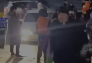 Маңғыстау облысында тегін сушиге таласқан адамдар бір-бірін таптап кете жаздады