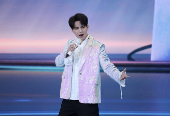 Dimash Qudaibergen performs Jackie Chan film soundtrack for 1st time at China’s Lantern Festival