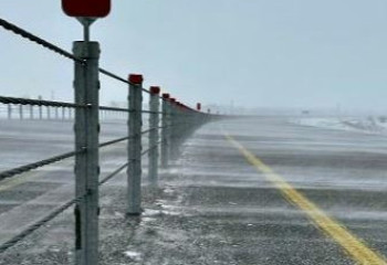 Қазақстанда жол қоршауының инновациялық түрі сынақтан өткізілді