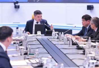 Бектенов обсудил с экспертами налоговую реформу и администрирование посредством цифровизации