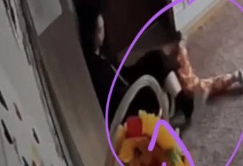 Тәрбиешісі баланы тұншықтырған «Ахляктан» ата-аналар балаларын жаппай алып кетуде