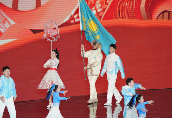 Азиатские игры-2025 завершились торжественным шествием