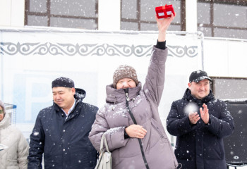 В Усть-Каменогорске 20 семьям вручили ключи от квартир