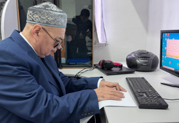 Ербол Бегімов: Екі мыңға жуық кітапты Брайль қарпіне аударып шықтым