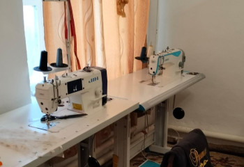 Көпбалалы ана қайтарымсыз грант алып, тігін шеберханасын ашты