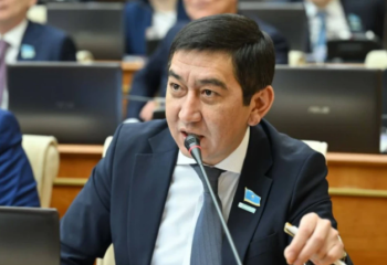 Блогерлер өтірік ақшасы мен көліктерін көрсетеді - Ринат Зайытов