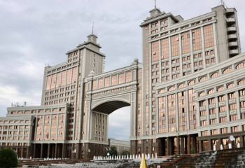 Kazakhstan, Hungary discuss oil supplies