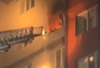 Көпқабатты үйде өрт шығып, 72 адам құтқарылды