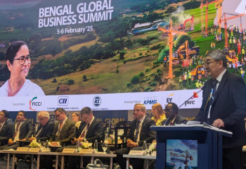 Kazakh Ambassador to India speaks at Kolkata global business summit
