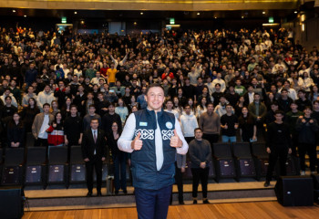 Геннадий Головкин Астанада студенттермен кездесті