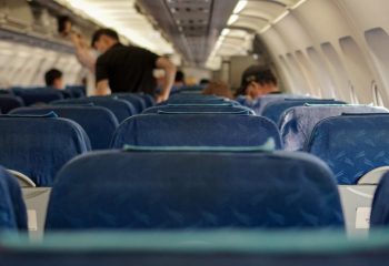 FlyArystan бортында жолаушының рюкзагы өртенді