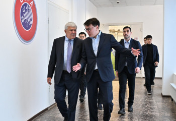 Вице-президент ФИФА Шандор Чаньи посетил офис КФФ