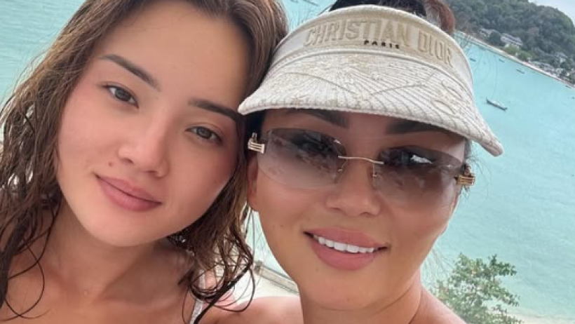  Instagram/bayanmaxatkyzy 