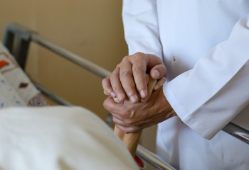 Алматыда онкологиялық ауруы бар науқастар әлеуметтік жәрдемақыдан қағылып келген